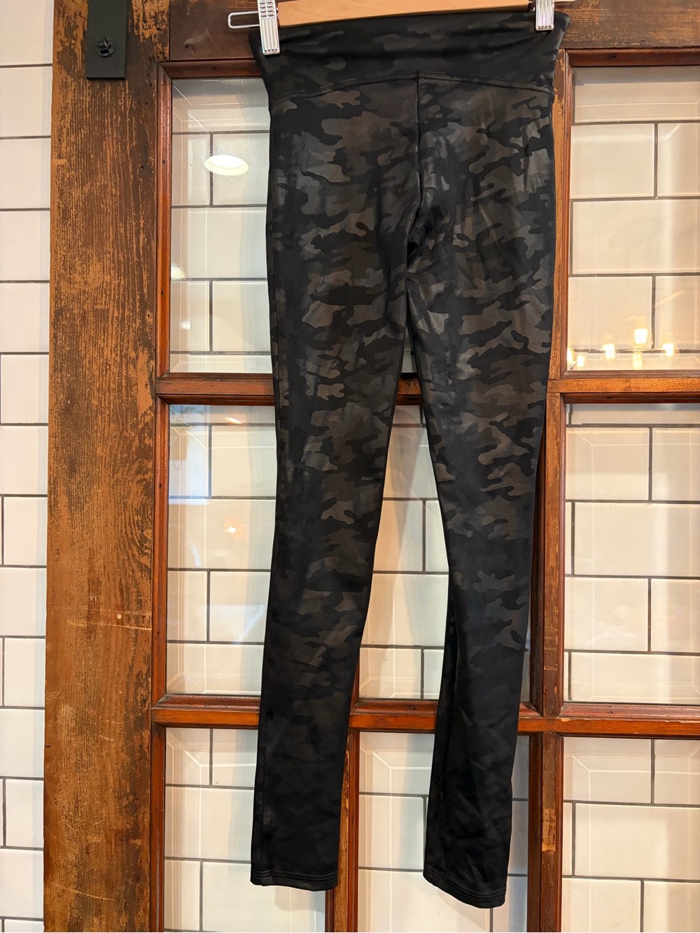 SPANX black Camo Skinny Jeans size x-small